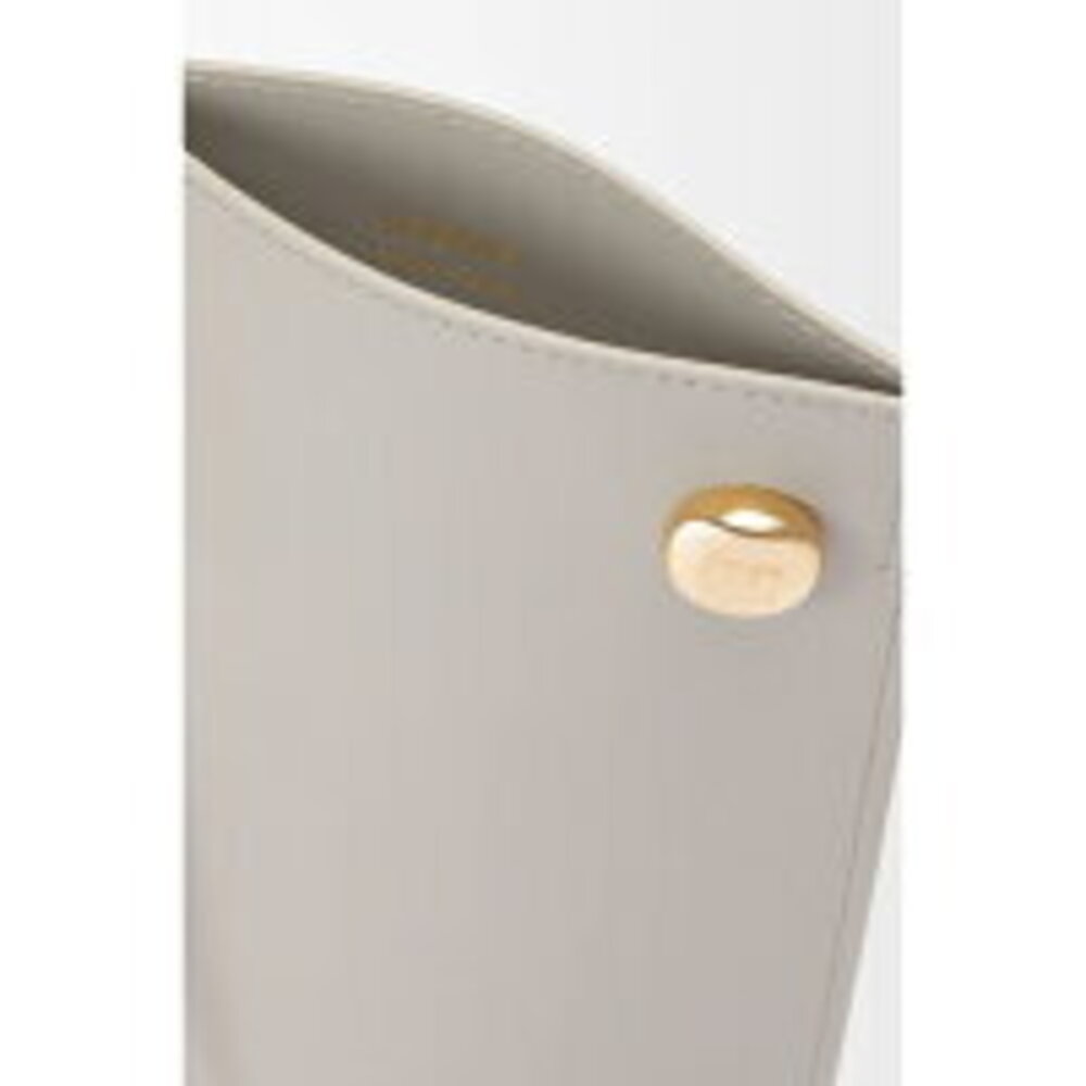 LOEWE Spring Summer Pebble Dice Pocket Bag Shell Gray - Picture 4 of 5